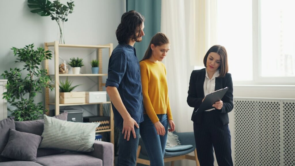 Agente inmobiliario utilizando inteligencia artificial para ventas, seguimiento y automatización